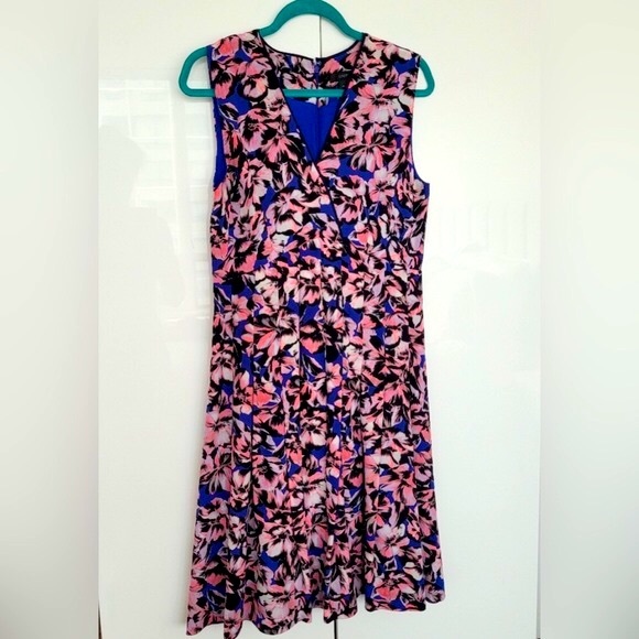 Beautiful J. Crew Floral Print Silk Dress - Picture 2 of 4